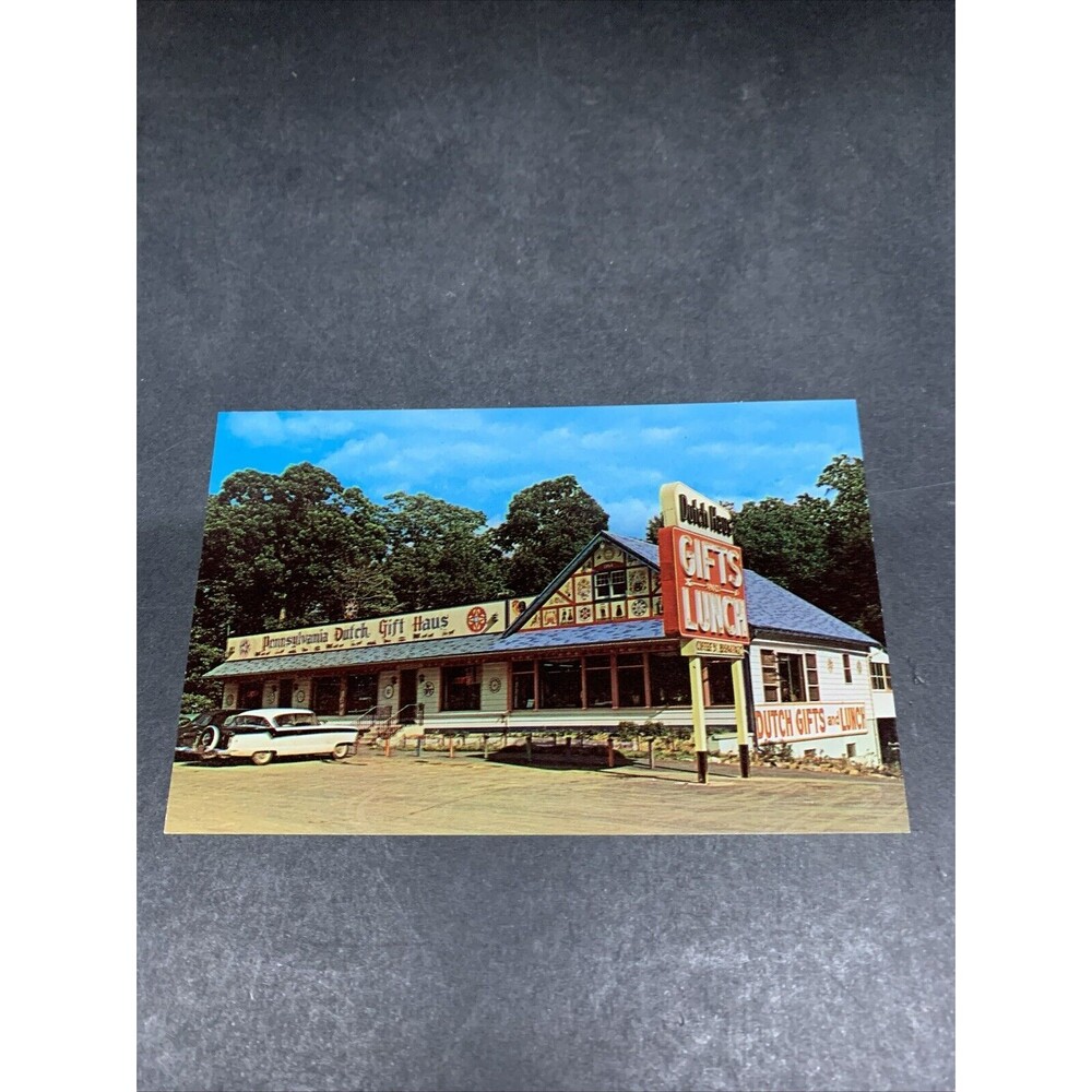 Postcard Chrome Pennsylvania Dutch Gift Haus in Shartlesville, PA Exterior View
